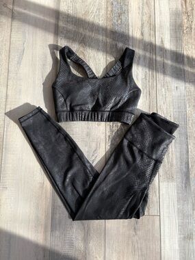 IVL Collective Black Snake Set